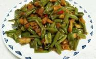 The recipe for appetizer and spicy diced vegetable stems