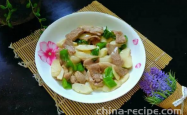 The method of stir frying yam with sliced meat