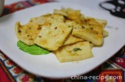 The recipe for fragrant fried thousand leaf tofu