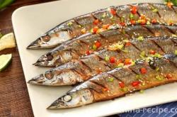 The recipe for fragrant fried autumn saury