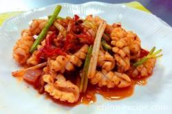 The recipe for Korean style sauce fried squid