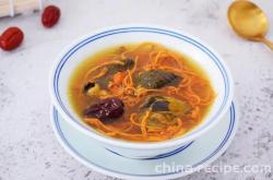 The recipe for cordyceps flower black chicken soup