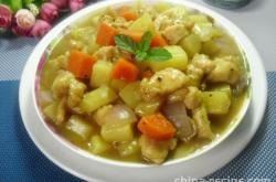 The recipe for curry potato and diced chicken