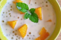 The recipe for Cantonese desserts - Mango and sago sauce