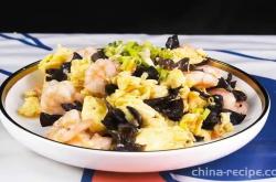 The recipe for shrimp and black fungus slippery eggs