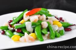 The recipe for stir frying shrimp with Dutch beans