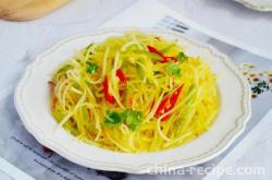 The method of stir frying shredded potatoes