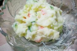 The recipe for mixed potato salad