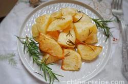 The recipe for roasted potatoes with rosemary