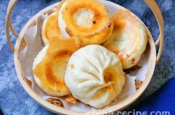 The recipe for frying carrot buns