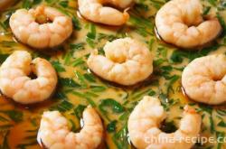 Preparation of Spinach, Shrimp, and Egg Soup