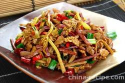 The method of stir frying pork with ferns