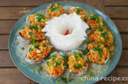 The method of steaming abalone with garlic vermicelli