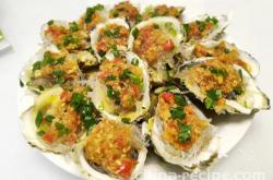 The method of steaming oysters with garlic vermicelli