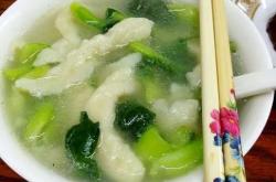 Preparation of Green Vegetable and Noddle Noodle Soup