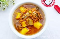 Preparation of Cordyceps sinensis flower yam bone soup