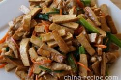 Stir fried dried tofu with dried turnips