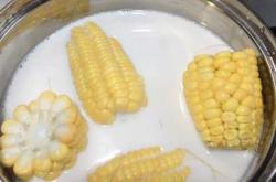 The recipe for fragrant milk and corn