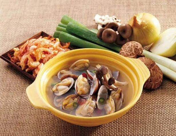 The production method of sand clam seafood soup