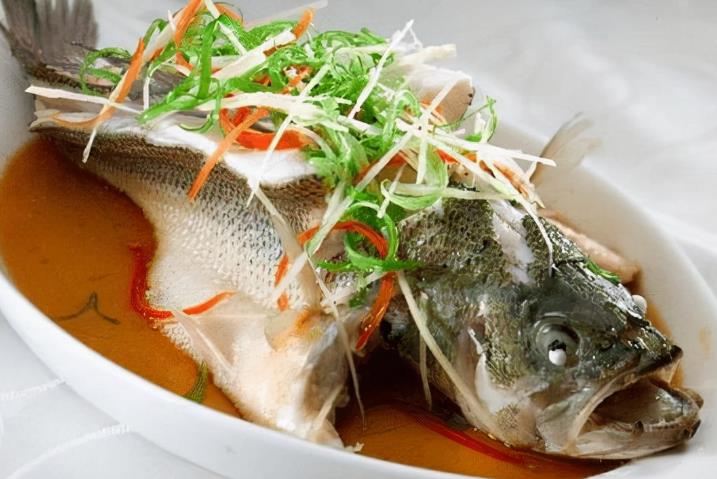 The production method and formula of steamed sea bass