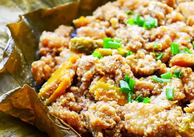 Preparation of Steamed Pork with Rice Flour and Steamed Pork with Rice Flour in Lotus Leaf