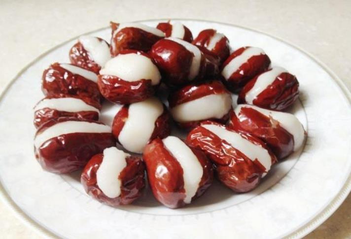 The recipe for glutinous rice and jujube