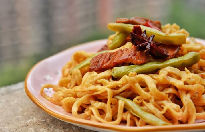 The Method of Shanxi Noodles Braised with Beans