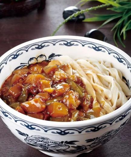 The recipe for eggplant braised noodles