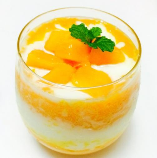 The recipe for mango yogurt