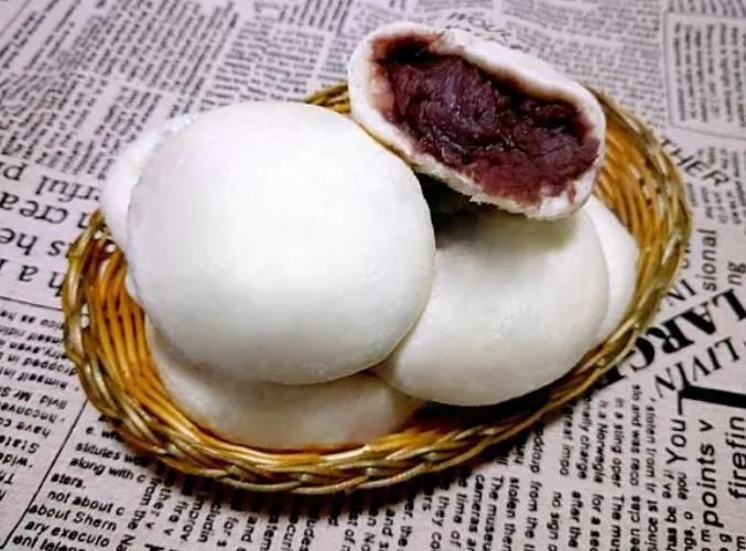 The recipe for making bean paste buns