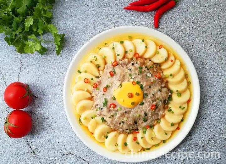 The method of steaming tofu with minced meat