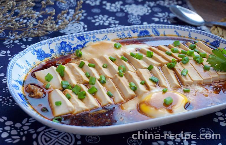 The Method of Steaming Tofu with Eggs