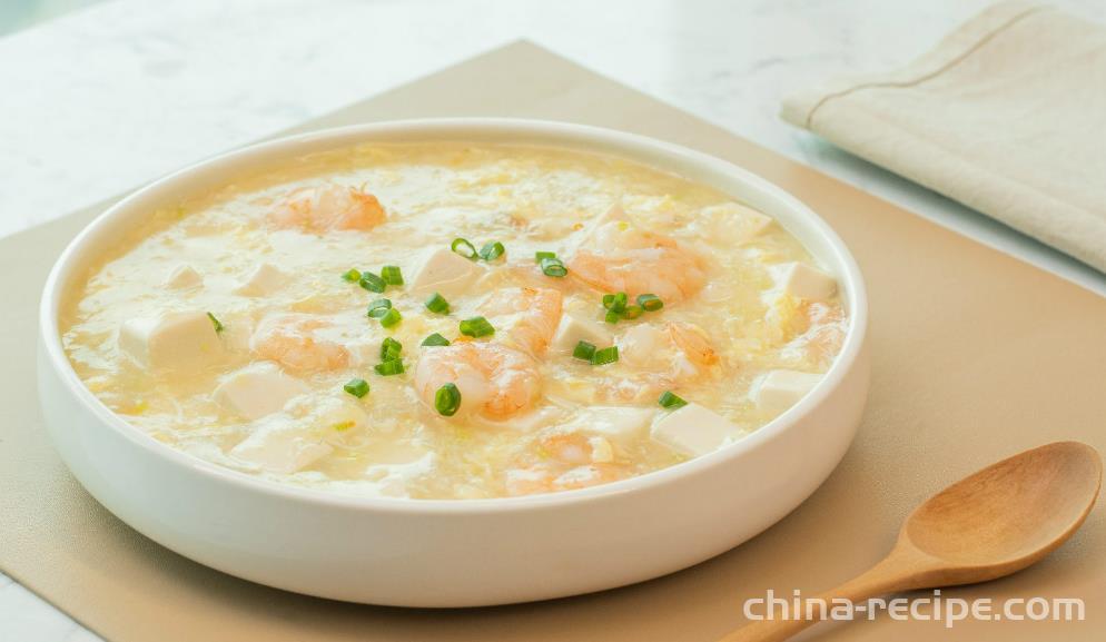 The recipe for shrimp and tofu soup