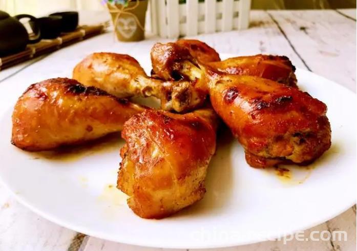 The recipe for roasted chicken legs with honey sauce