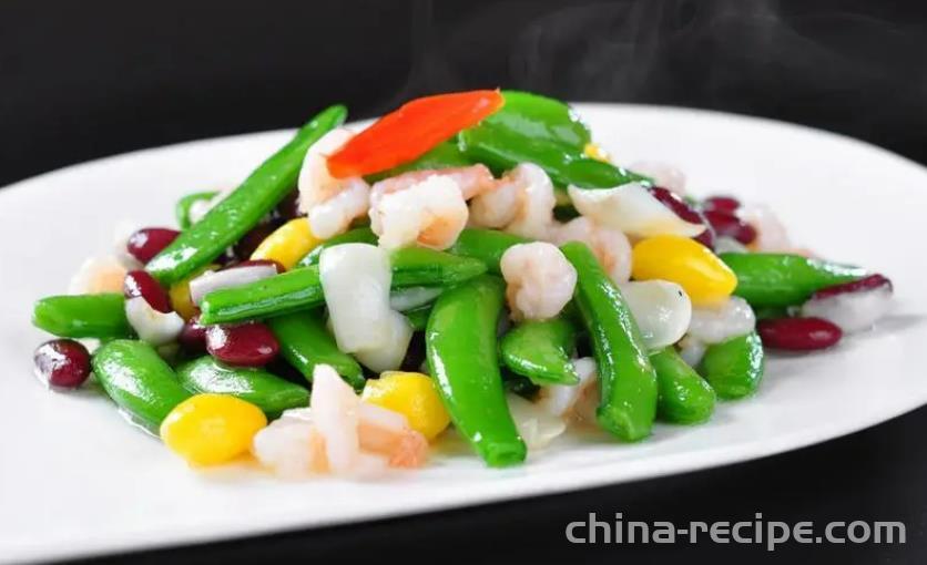 The recipe for stir frying shrimp with Dutch beans