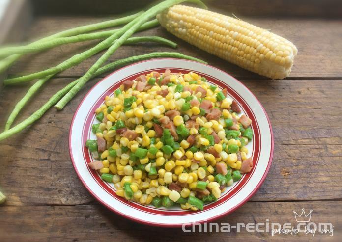 The method of burning corn kernels and potatoes with green beans