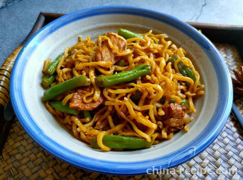 The Method of Braised Bean Noodles