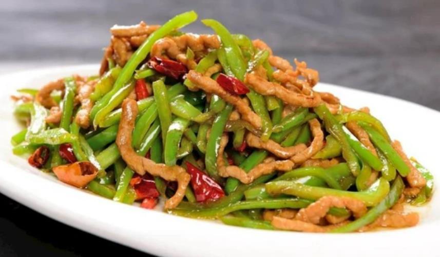 How to make Shredded pork and green pepper with green pepper