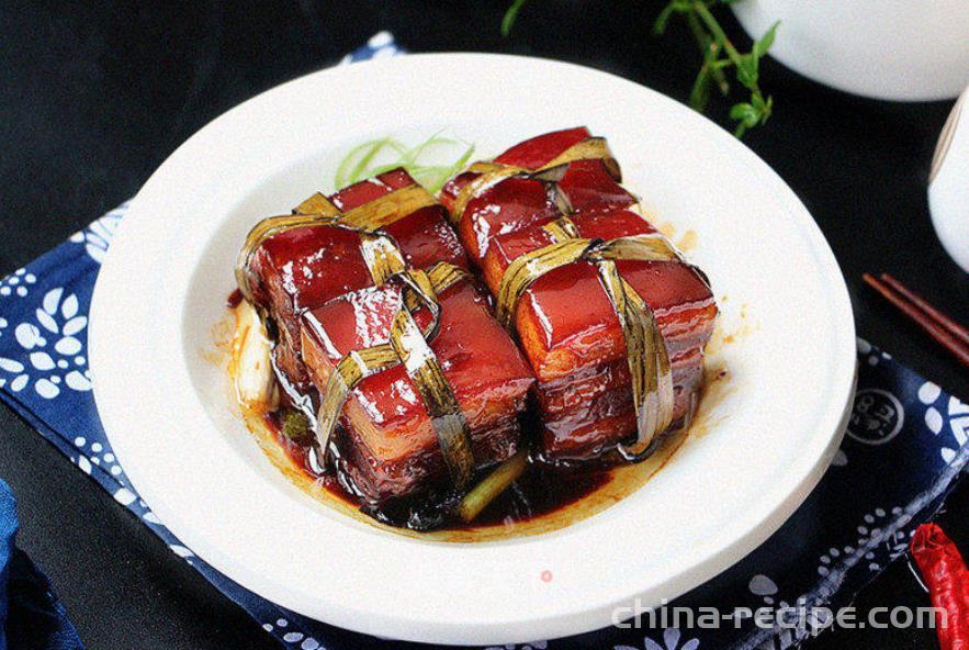 Yipin Braised pork belly