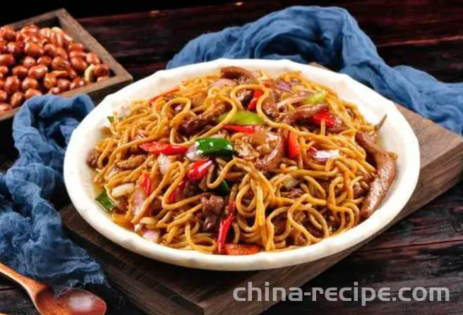 The Method of Electric Cake Dang Black Pepper Beef Stir fried Noodles