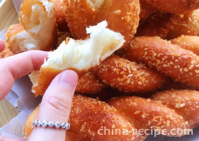 Practice of soft big Fried Dough Twists