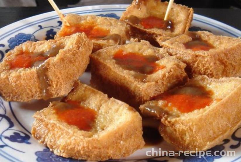 Three cups of Stinky tofu