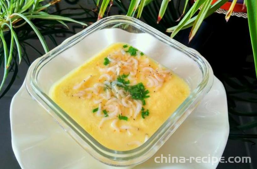 Preparation of Shrimp Skin, Shredded Vegetables, and Egg Soup