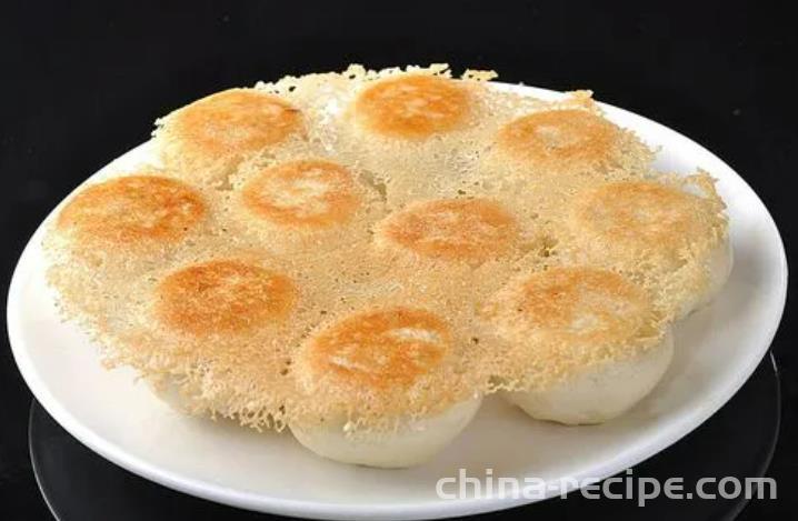 The method of making water fried buns