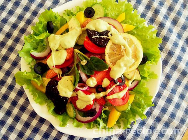 The recipe for avocado salad