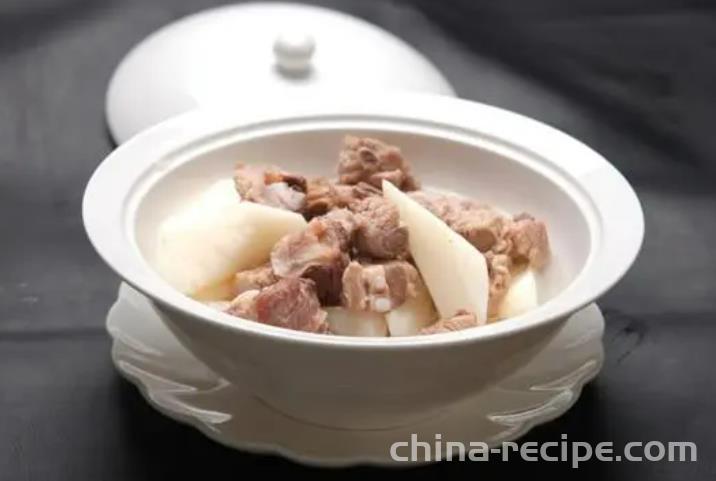 The recipe for yam pork ribs pot