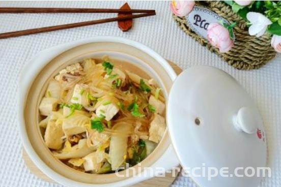 The method of stewing tofu with pork belly and noodles