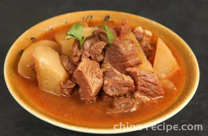 The recipe for stewing beef with radish