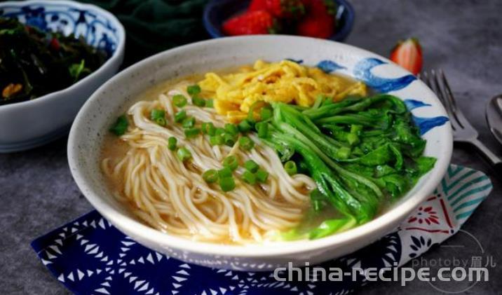 How to make cabbage and egg Noodles in soup