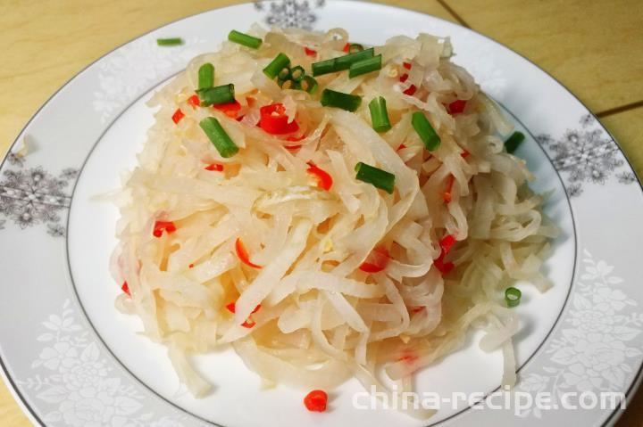 The recipe for stir fried shredded radish